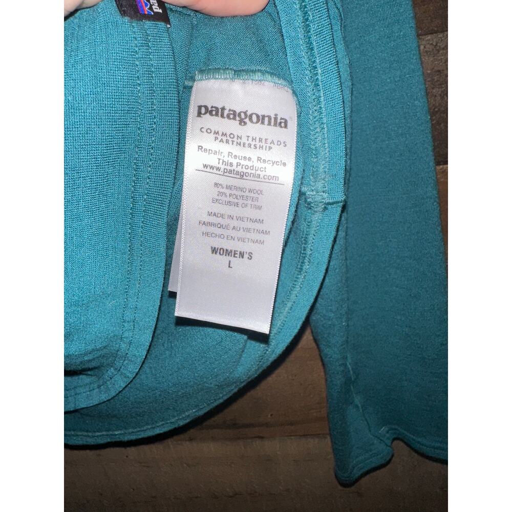 Patagonia Women's Merino wool Baselayer Long Sleeve Crew Neck Top, Teal, size L - Picture 4 of 4